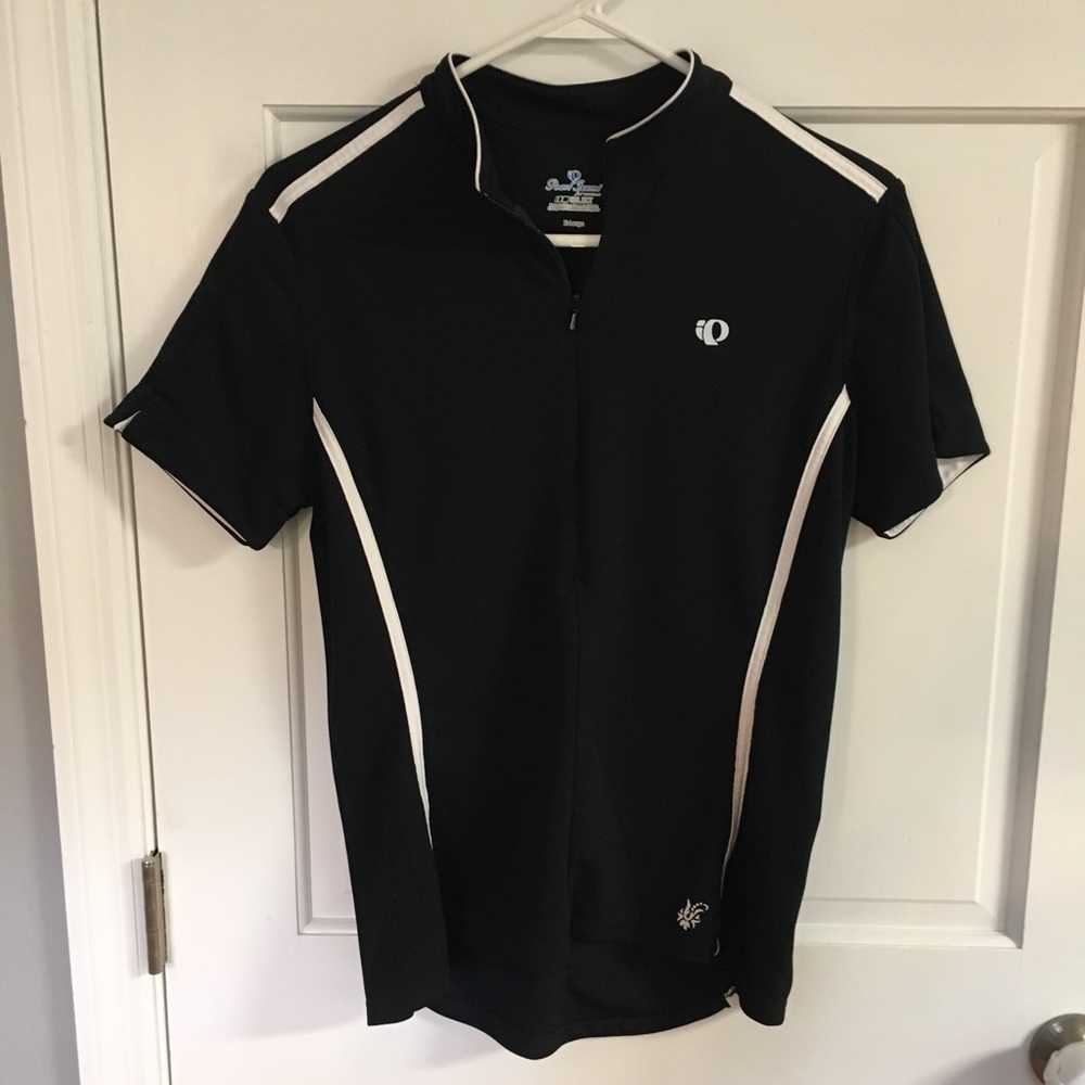 Black Pearl Izumi bike shirt